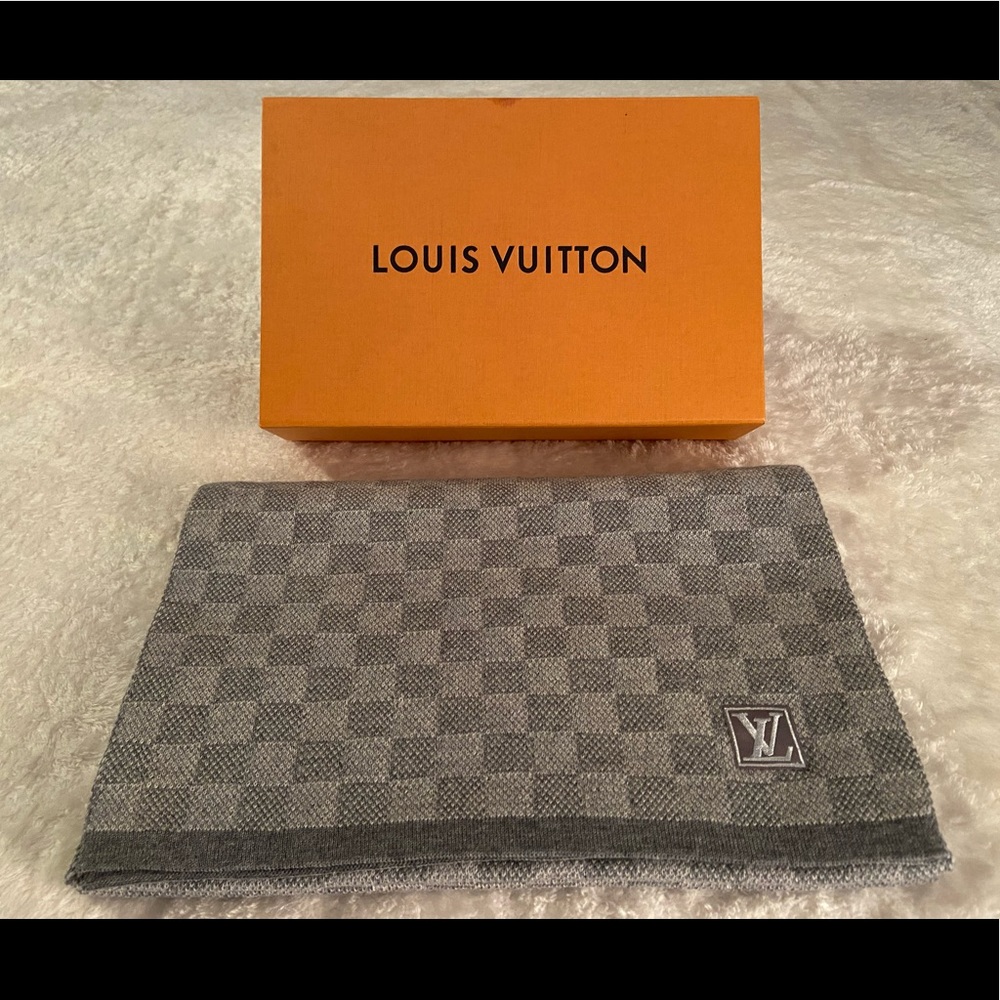 Louis Vuitton Damier Scarf - Unisex